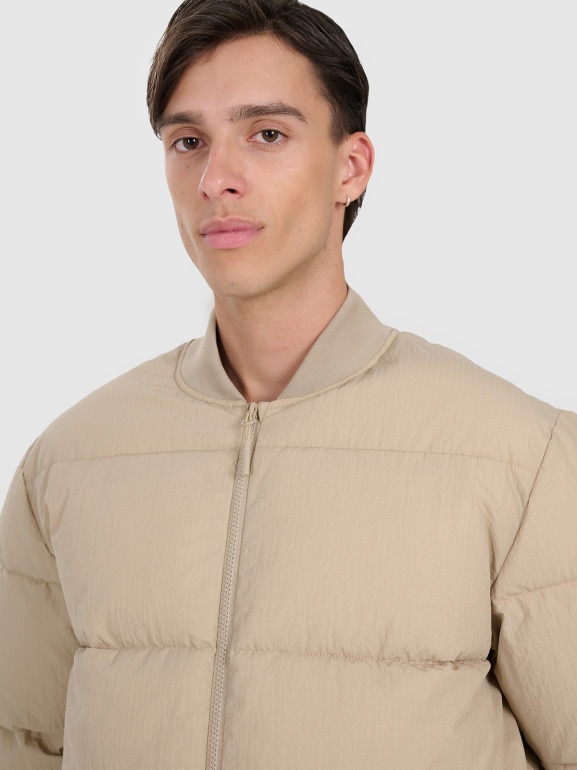 Męska kurtka puchowa pikowana 4F 4FWAW25TDJAM0709 - beżowa