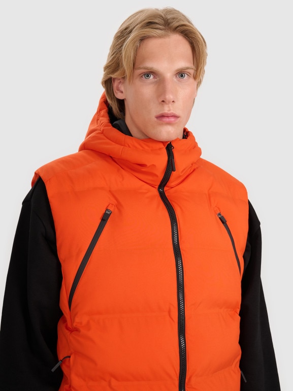 Męski bezrękawnik puchowy pikowany 4F 4FWAW25TVJAM226 - pomarańczowy