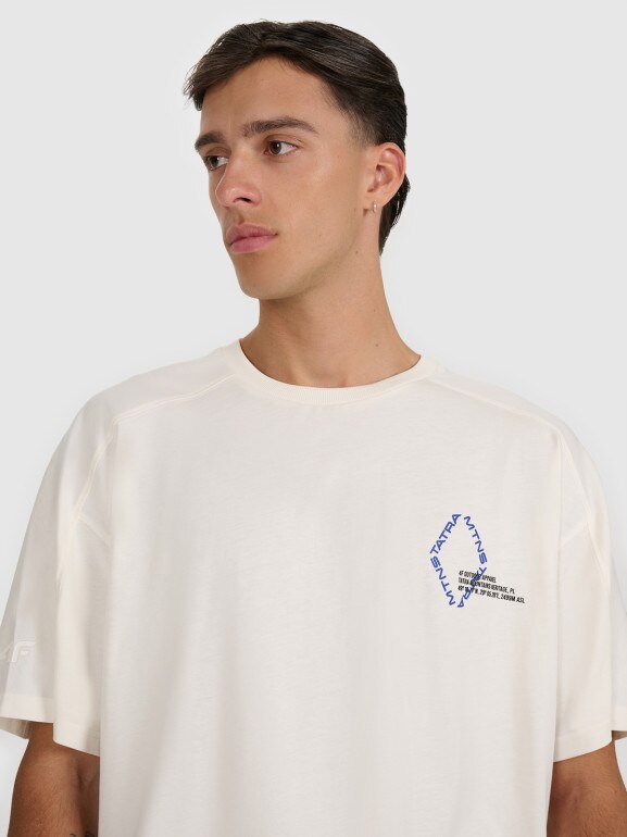 Męski t-shirt oversize z nadrukiem 4F 4FWAW25TTSHM2401 - beżowy
