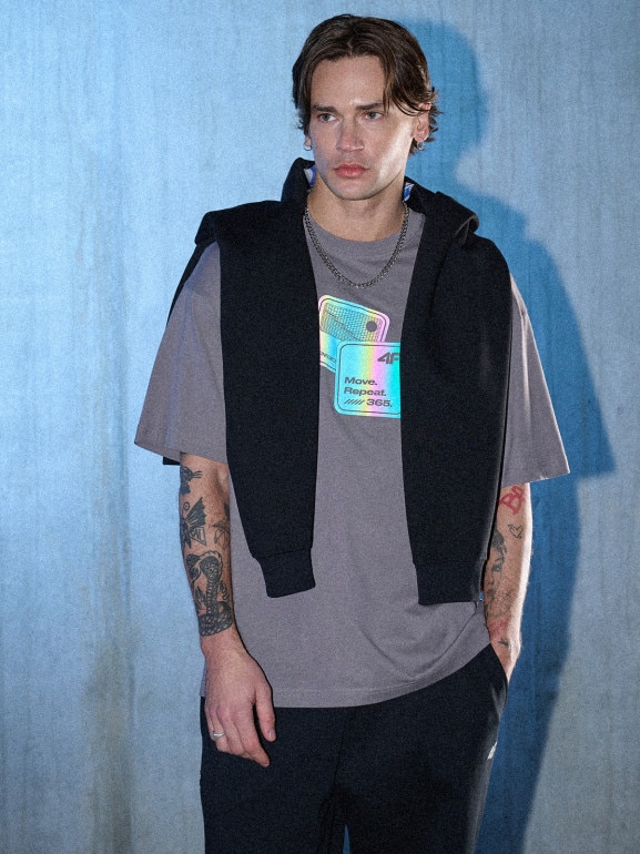 Męski t-shirt z nadrukiem 4F 4FRSS26TTSHM3660 - szary