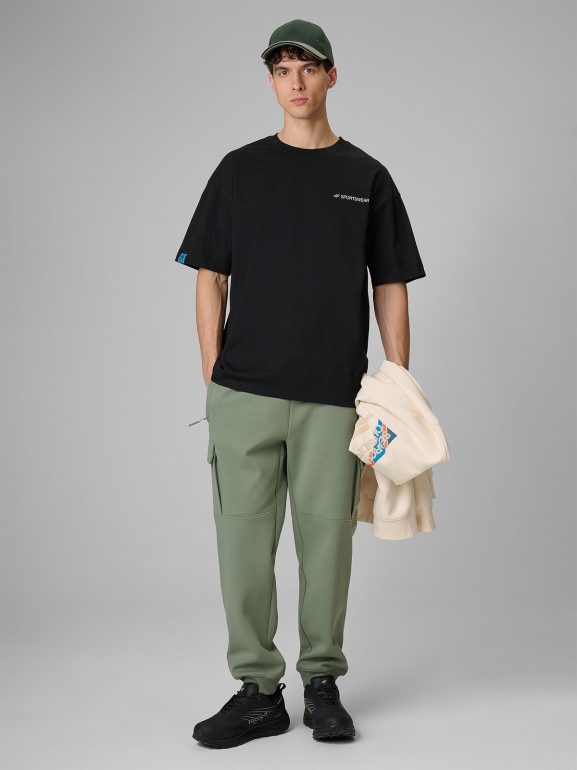 Męski t-shirt z nadrukiem 4F 4FRSS26TTSHM3813 - czarny