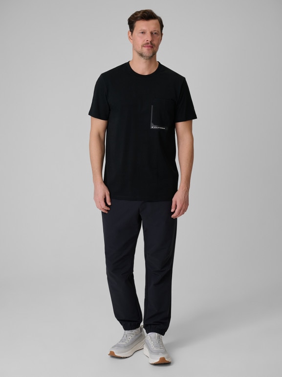 Męski t-shirt z nadrukiem 4F 4FWSS26TTSHM2663 - czarny