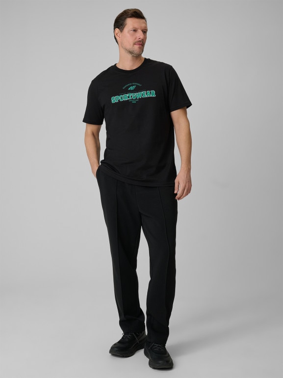 Męski t-shirt z nadrukiem 4F 4FWSS26TTSHM3324 - czarny