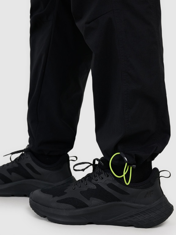 Męskie spodnie casual 4F 4FRAW25TTROM1609 - czarne