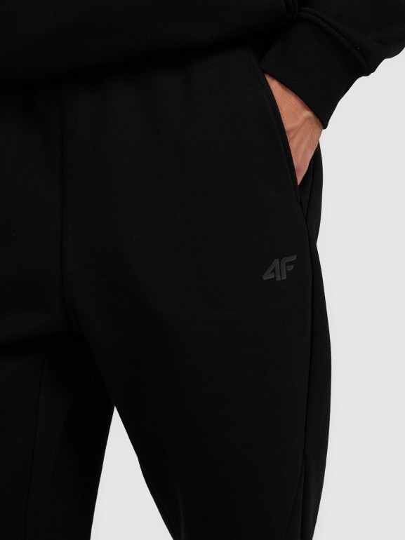 Męskie spodnie dresowe 4F 4FWAW25TTROM1251 - czarne