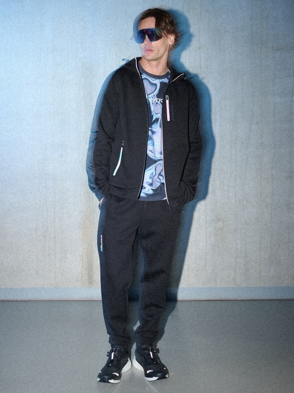 Męskie spodnie dresowe joggery 4F 4FRSS26TTROM1863 - czarne