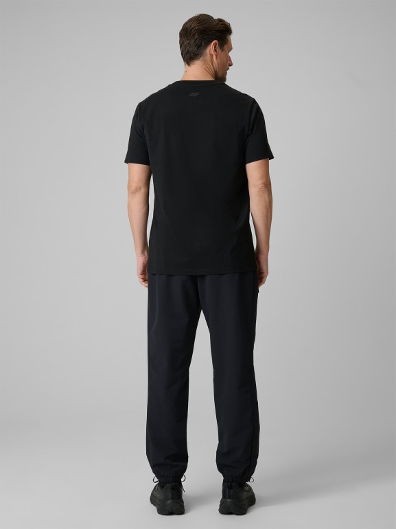 Męskie spodnie dresowe joggery 4F 4FRSS26TTROM1902 - czarne