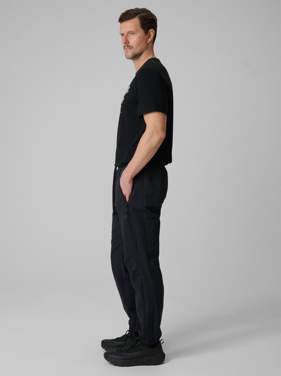 Męskie spodnie dresowe joggery 4F 4FRSS26TTROM1902 - czarne