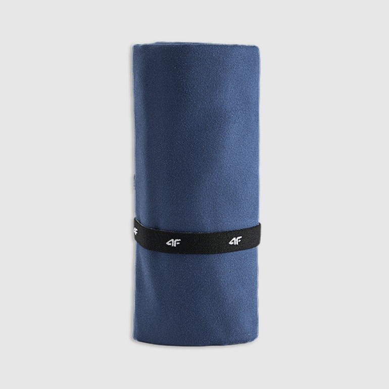 Ręcznik sportowy L (80 x 170 cm) 4F 4FWMM00ATOWU064 - granatowy