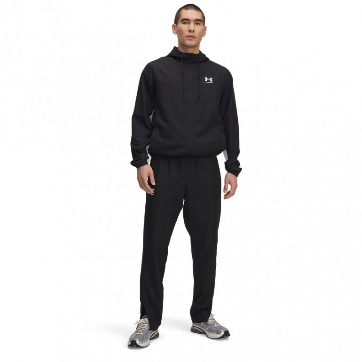 Męskie spodnie casual tkaninowe Under Armour UA Rival Woven Windbreaker Pant - czarne