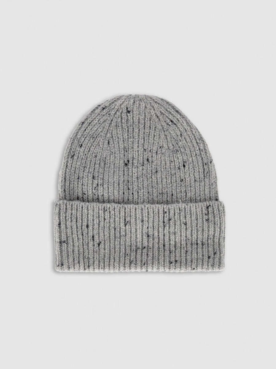 Męska czapka zimowa Outhorn OTHWAW24ACAPM490 - szara