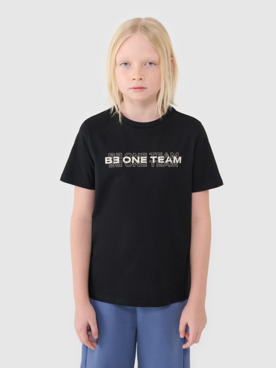 Chłopięcy t-shirt z nadrukiem 4F 4FJWSS25TTSHM2186 - czarny