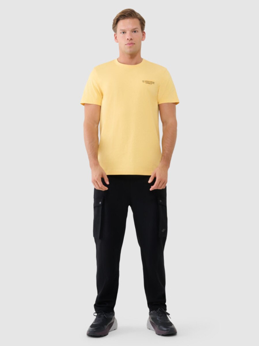 Męski t-shirt z nadrukiem 4F 4FWSS25TTSHM1974 - żółty