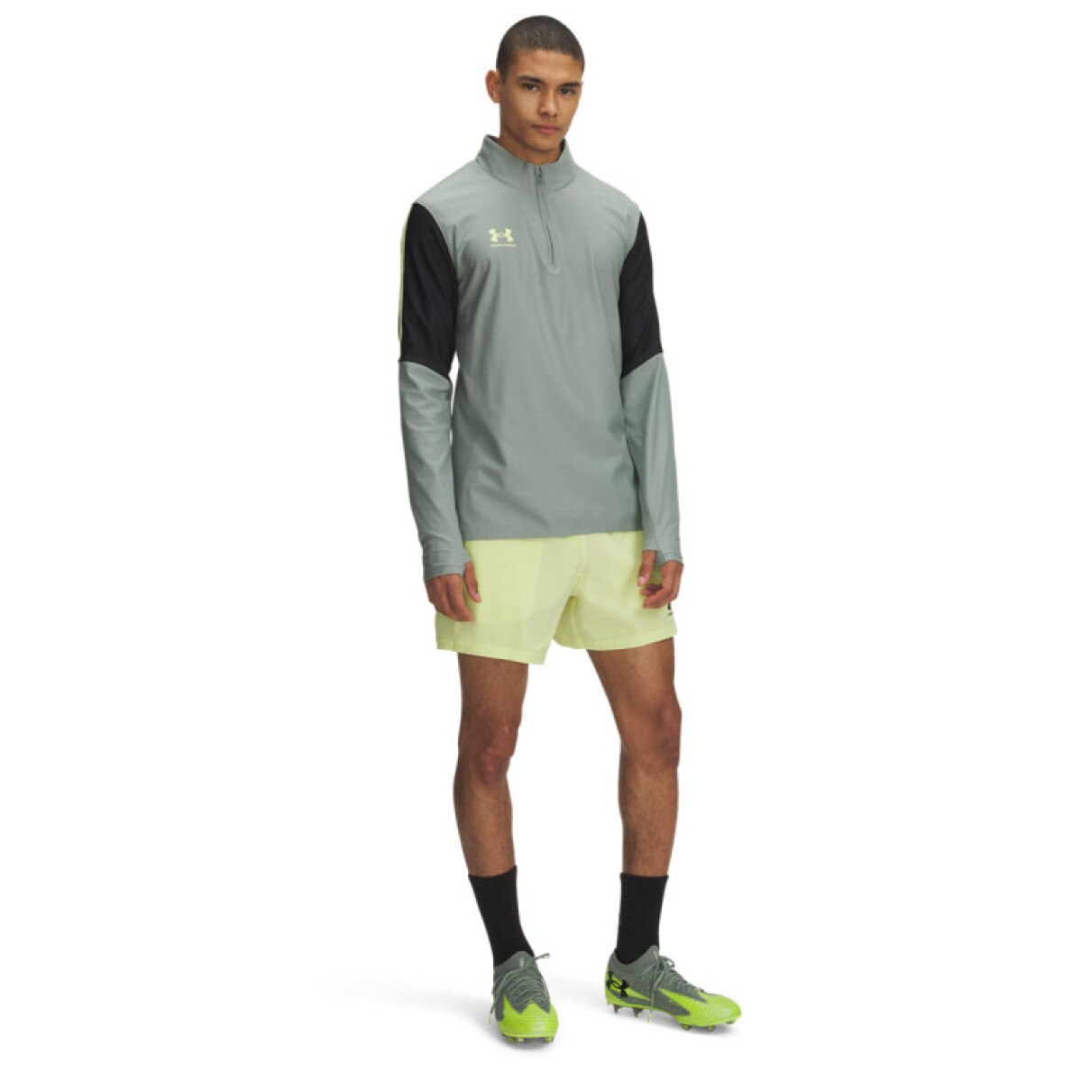 Męskie spodenki do piłki nożnej Under Armour UA M\'s Challenger Pro Woven Short - zielone