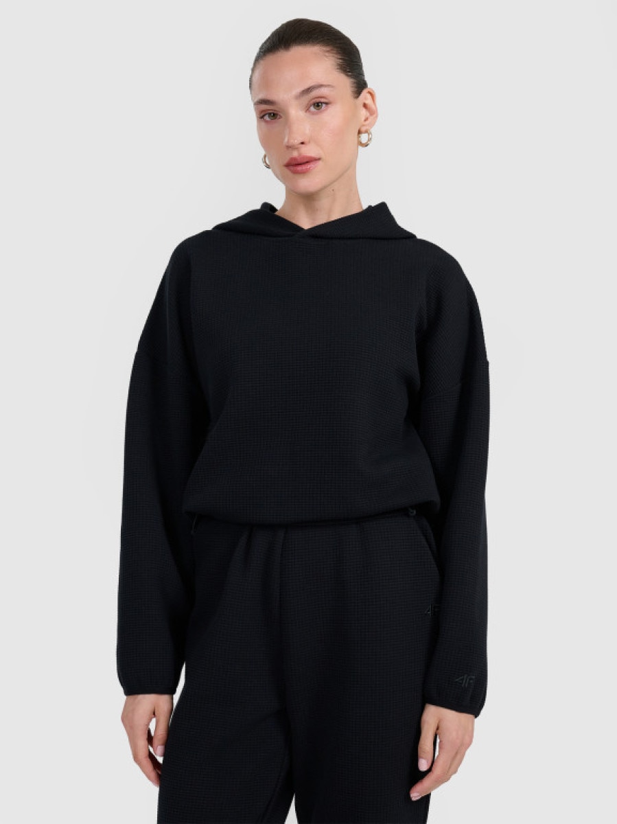 Damska bluza dresowa nierozpinana z kapturem 4F 4FWAW25TSWSF1847 - czarna