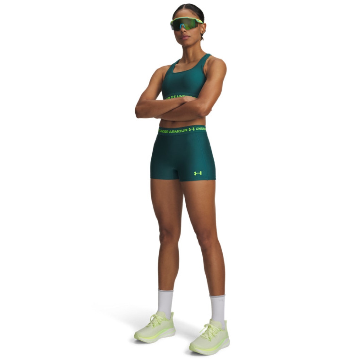 Damskie spodenki treningowe Under Armour HeatGear Shorty - zielone