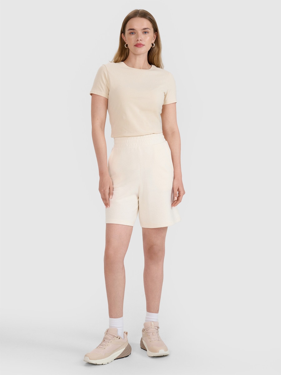 Damskie spodenki dresowe 4F 4FRSS25TSHOF727 - białe