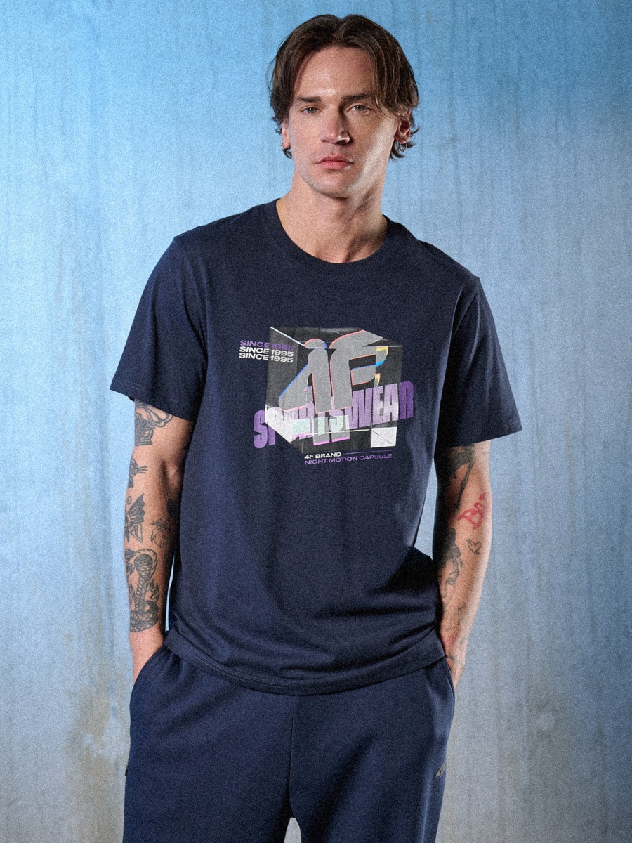 Męski t-shirt z nadrukiem 4F 4FRSS26TTSHM3657 - granatowy