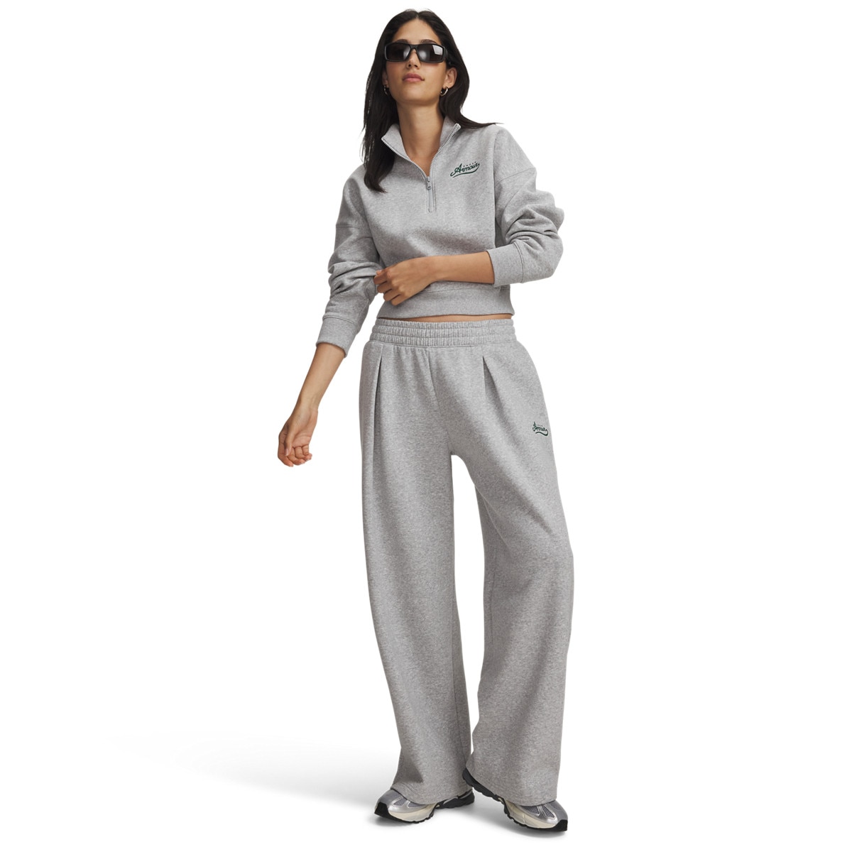 Damskie spodnie Under Armour RIVAL PLEATED VARSITY PANT - szare