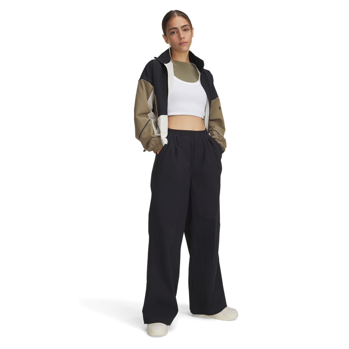 Damskie spodnie casual tkaninowe Under Armour UA Unstoppable Wvn Parachute - czarne