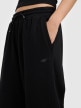 mini: Damskie spodnie dresowe joggery 4F 4FRAW25TTROF1706 - czarne (4)