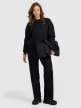 mini: Damskie spodnie dresowe z szerokimi nogawkami 4F 4FRAW25TTROF1919 - czarne (1)