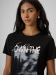 mini: Damski t-shirt z nadrukiem 4F 4FRSS26TTSHF4254 - czarny (3)