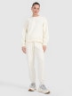 mini: Damskie spodnie dresowe joggery 4F 4FWAW25TTROF1185 - białe (6)