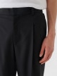 mini: Męskie spodnie casual tkaninowe Outhorn OTHWAW24TTROM0896 - czarne (6)
