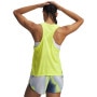 mini: Damski top do biegania Under Armour UA Velociti Singlet - żółty (3)