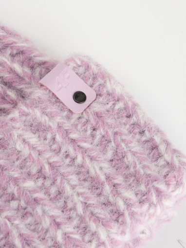 Damska czapka zimowa 4F 4FRAW25ACAPF0723 - różowa