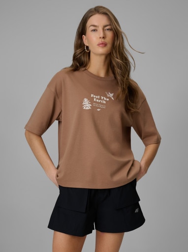 Obrazek dla: 4F Damski tshirt z nadrukiem 4F 4FRSS26TTSHF3704  beżowy Beżowy
