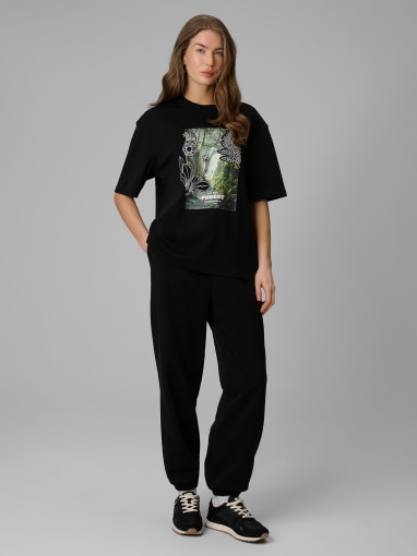 Damski t-shirt z nadrukiem 4F 4FRSS26TTSHF3706 - czarny