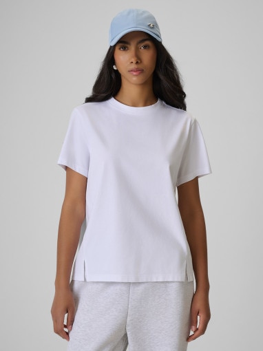 Obrazek dla: 4F Damski tshirt bez nadruku 4F 4FRSS26TTSHF3797  biały Biały