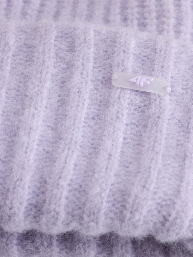 Damska czapka zimowa 4F 4FWAW25ACAPF568 - fioletowa
