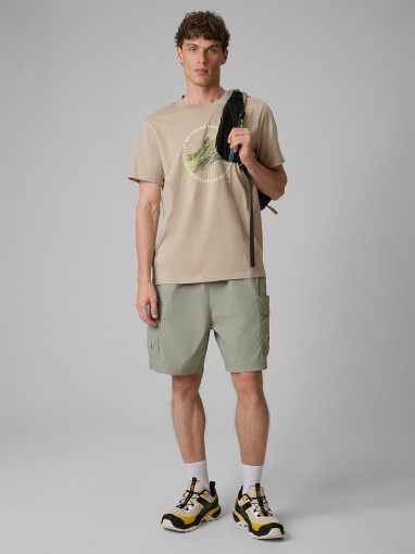 Męski t-shirt z nadrukiem 4F 4FWSS26TTSHM2822 - beżowy
