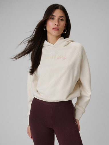  4F Damska bluza dresowa nierozpinana z kapturem 4F 4FWSS26TSWSF2175  kremowa Kremowy