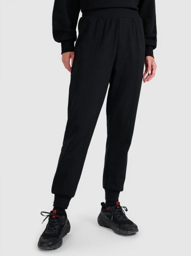 Damskie spodnie dresowe joggery 4F 4FWAW25TTROF1196 - czarne