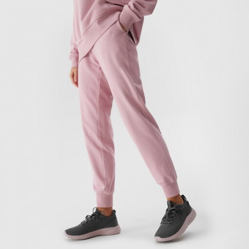 Damskie spodnie dresowe joggery 4F 4FWSS24TTROF606 - różowe