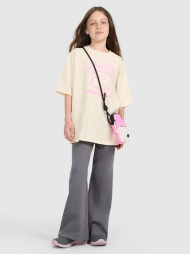 Dziewczęcy t-shirt oversize z nadrukiem 4F 4FJRAW25TTSHF3197 - beżowy