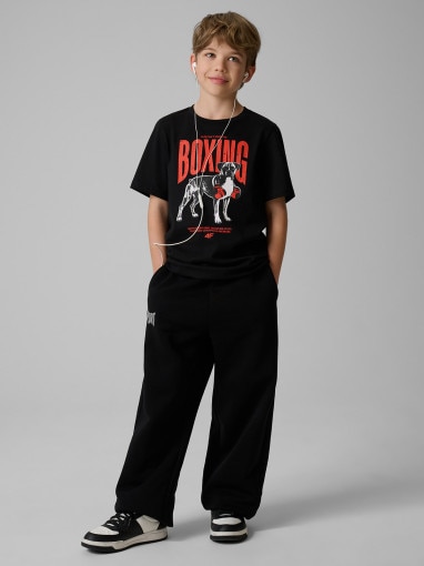 Chłopięcy t-shirt z nadrukiem 4F 4FJRSS26TTSHM3830 - czarny