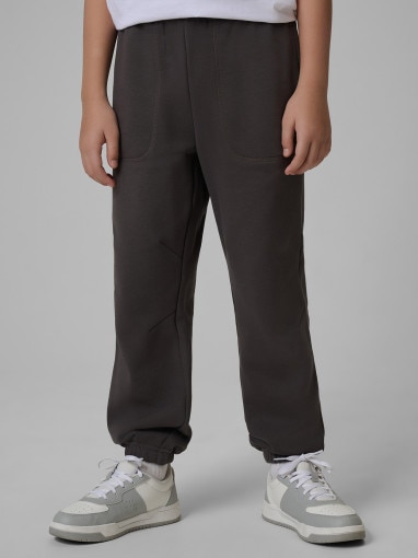 Chłopięce spodnie dresowe joggery 4F 4FJWSS26TTROM1437 - szare