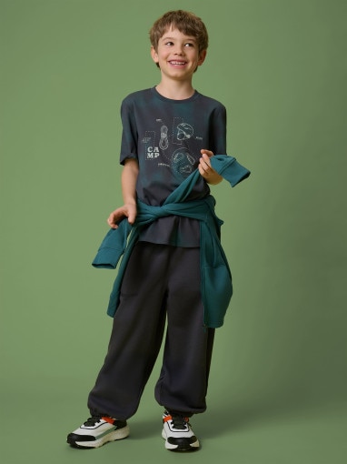 Chłopięcy t-shirt z nadrukiem 4F 4FJRSS26TTSHM3693 - szary