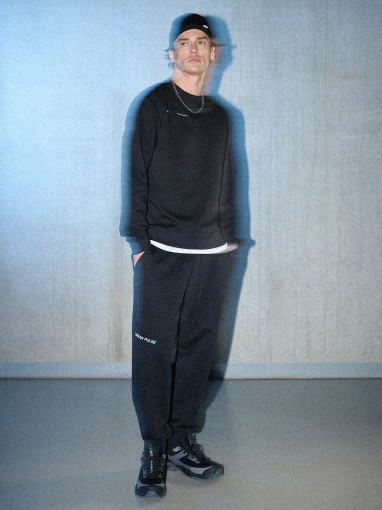  4F Męskie spodnie dresowe joggery 4F 4FRSS26TTROM1861  czarne Czarny