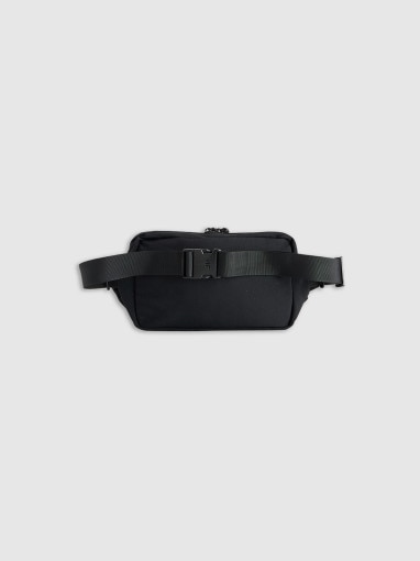 Saszetka nerka 4F 4FRAW25AWAIU138 - czarna