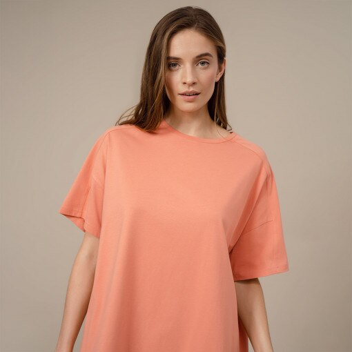 Damska sukienka shirtowa mini OUTHORN SUDD607 - koral