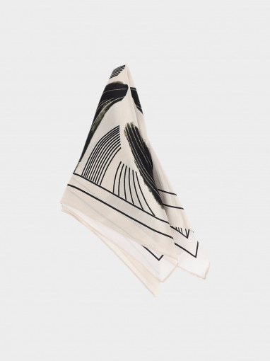 Damska apaszka jedwabna Outhorn OTHWAW24ASCAU046 - beżowa