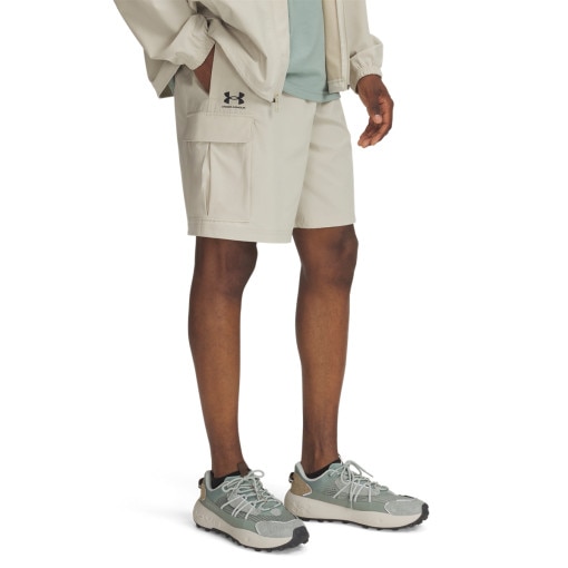 Męskie spodenki cargo Under Armour UA Vibe Woven Cargo Short - beżowe