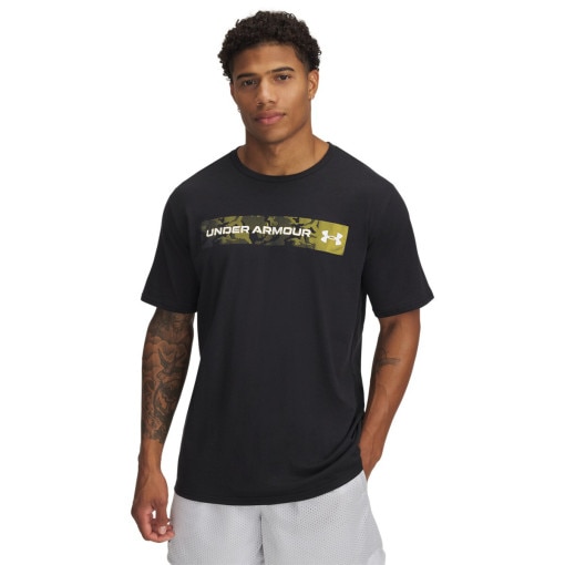  UNDER ARMOUR Męski tshirt z nadrukiem Under Armour UA Camo Chest Stripe SS  czarny złe zdjęcie nadruku u producenta Czarny