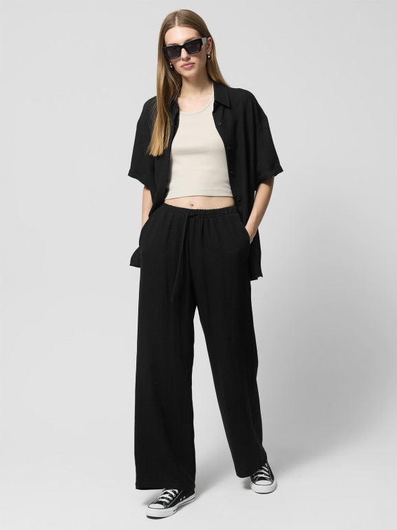 Damska koszula z krótkim rękawem Outhorn OTHWSS24TSHIF063 - czarna